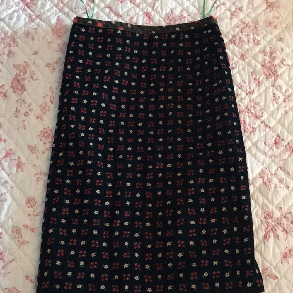 Y2K Vintage Floral corduroy pencil skirt.
